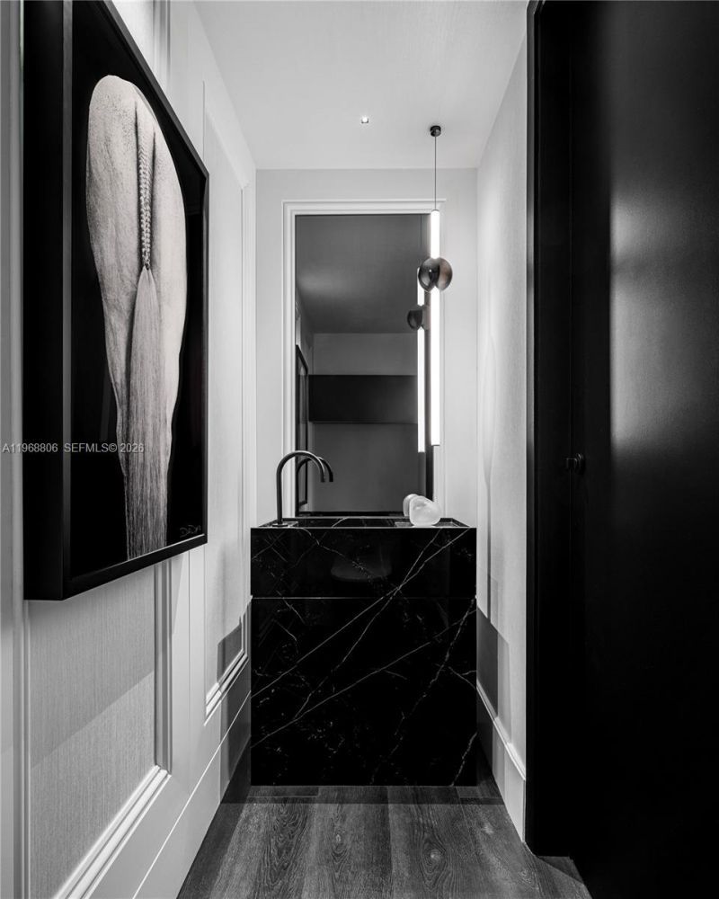 1040 Biscayne Blvd , Unit 2202, Miami, FL 33132 Photo