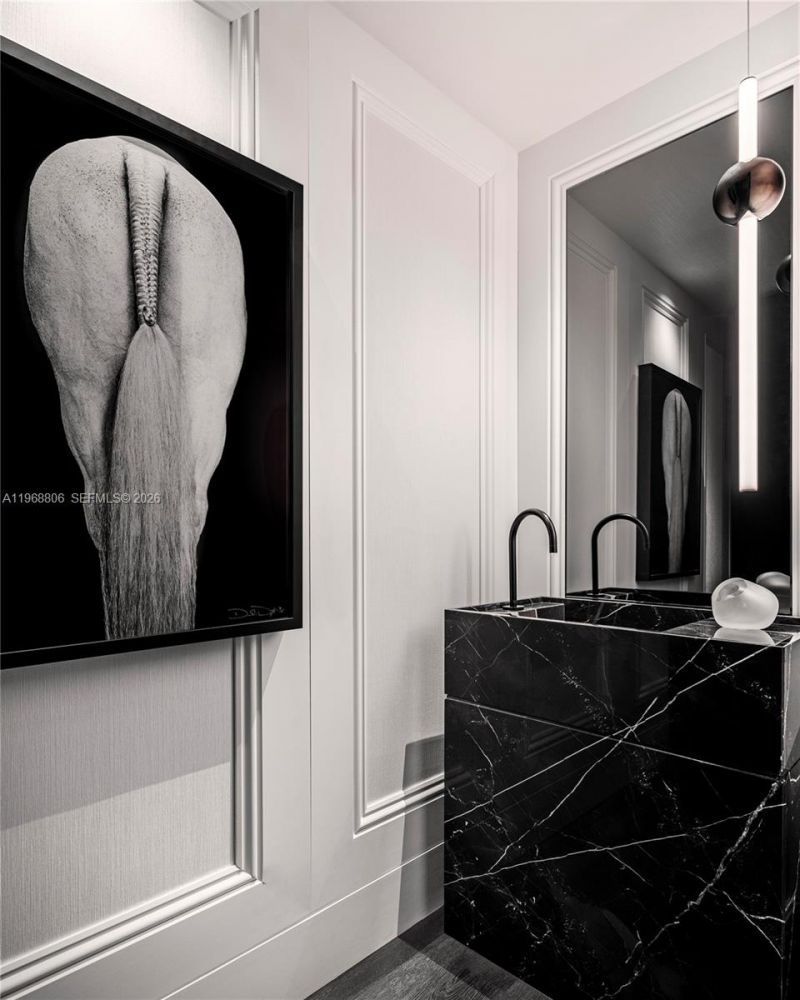 1040 Biscayne Blvd , Unit 2202, Miami, FL 33132 Photo