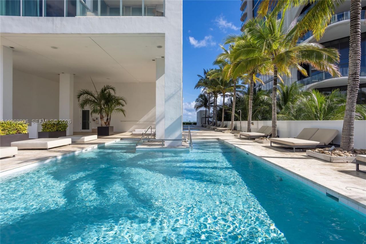 1040 Biscayne Blvd , Unit 2202, Miami, FL 33132 Photo