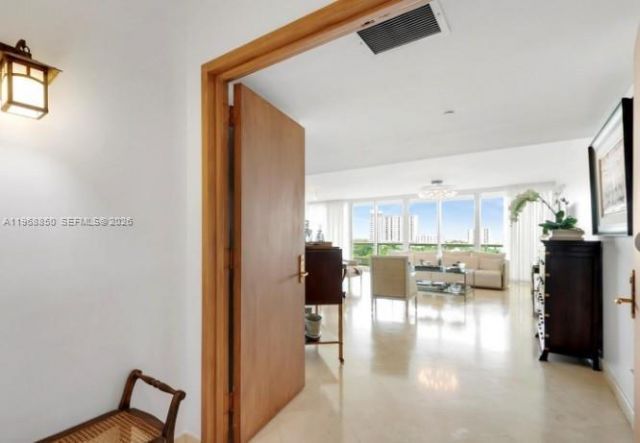 1643 Brickell Ave, Unit 1006, Miami, FL 33129 Photo