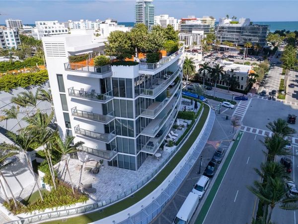 801 S Pointe Dr , Unit 204, Miami Beach, FL 33139