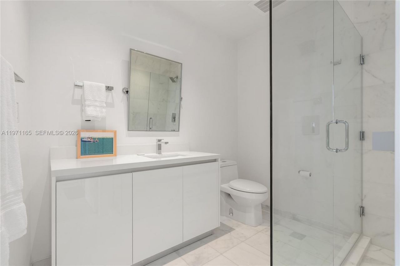 801 S Pointe Dr , Unit 204, Miami Beach, FL 33139 Photo