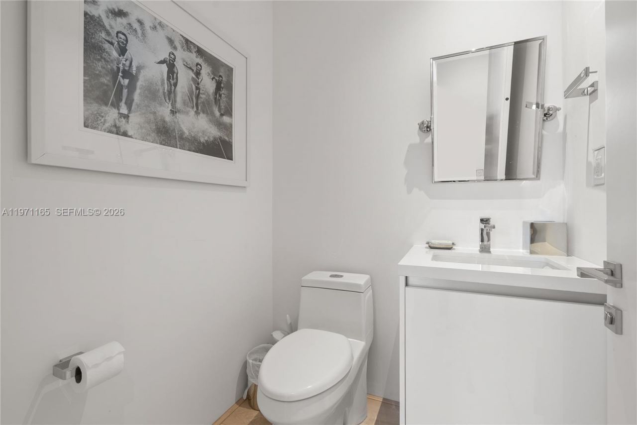 801 S Pointe Dr , Unit 204, Miami Beach, FL 33139 Photo