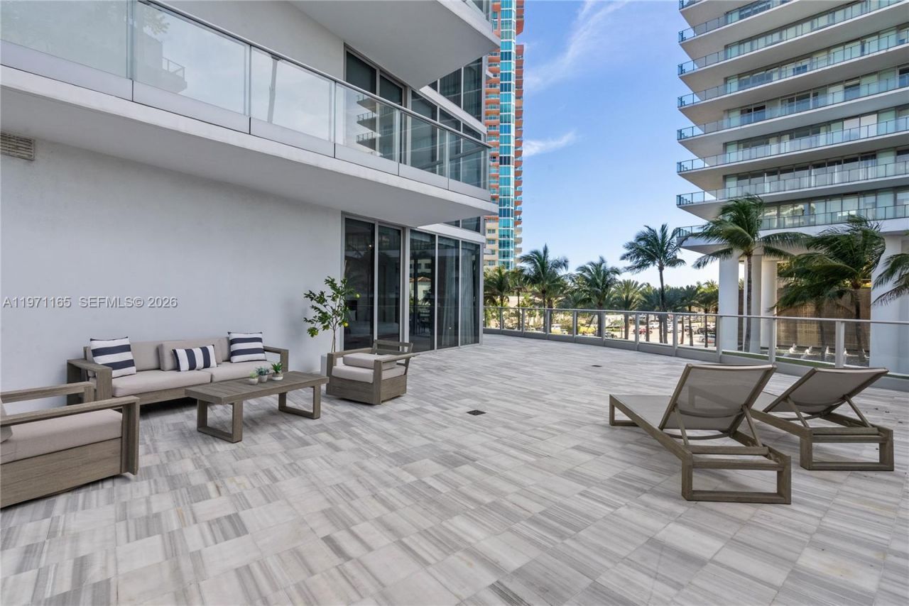 801 S Pointe Dr , Unit 204, Miami Beach, FL 33139 Photo