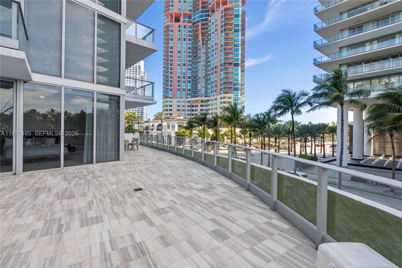 801 S Pointe Dr , Unit 204, Miami Beach, FL 33139 Photo