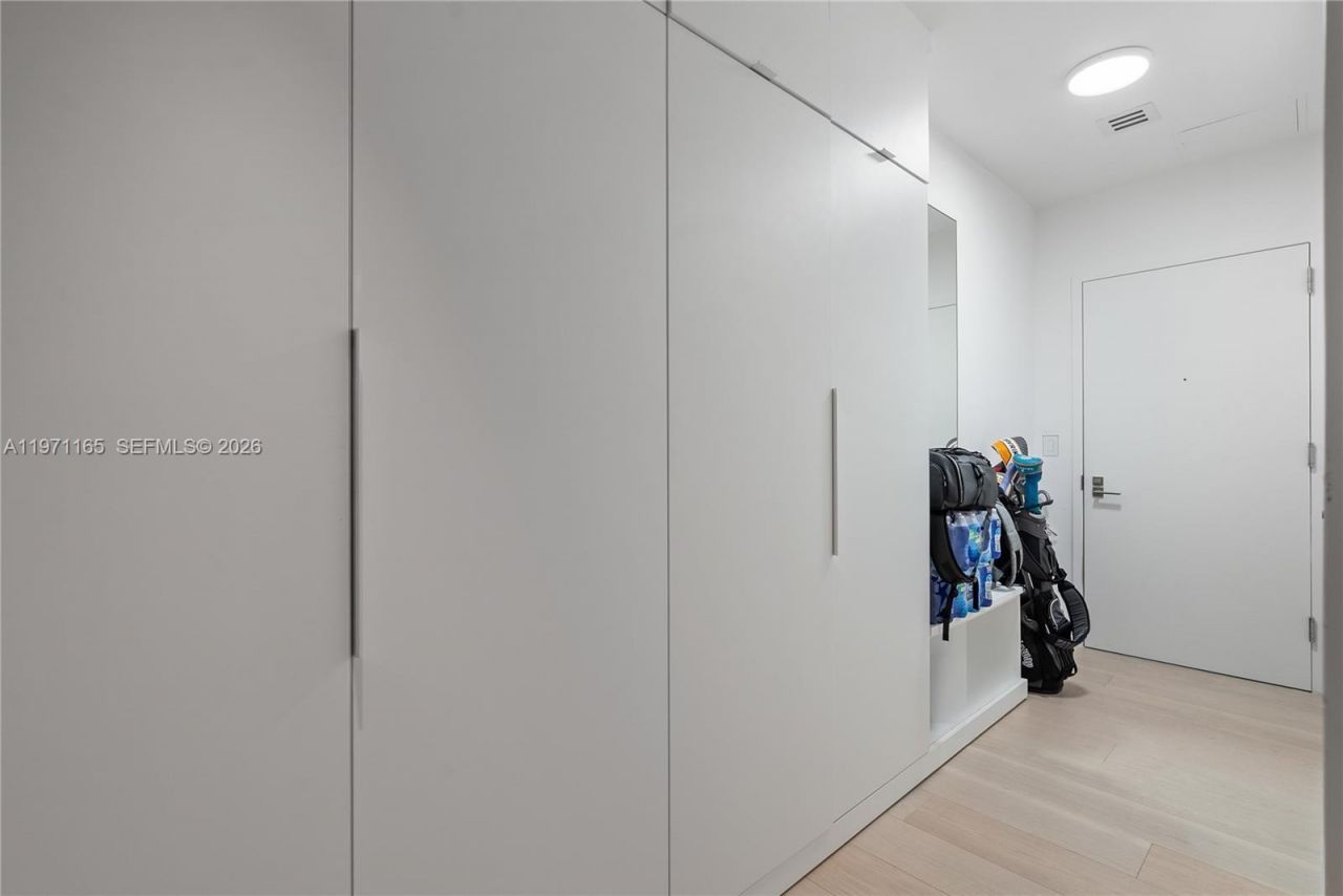 801 S Pointe Dr , Unit 204, Miami Beach, FL 33139 Photo