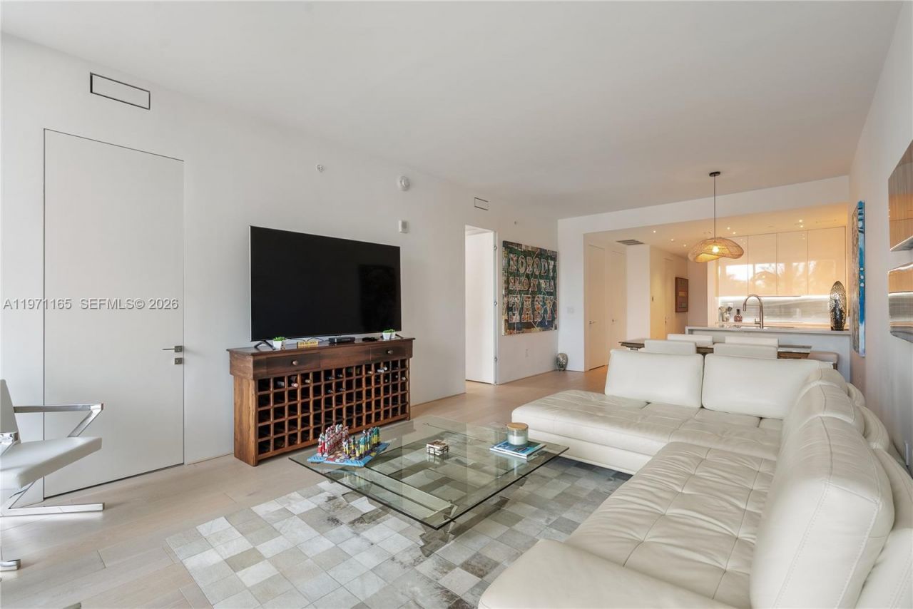 801 S Pointe Dr , Unit 204, Miami Beach, FL 33139 Photo