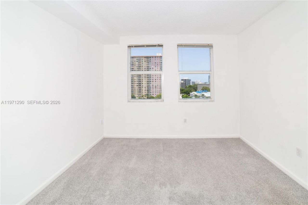 17150 N Bay Rd, Unit 2911, Sunny Isles Beach, FL 33160 Photo