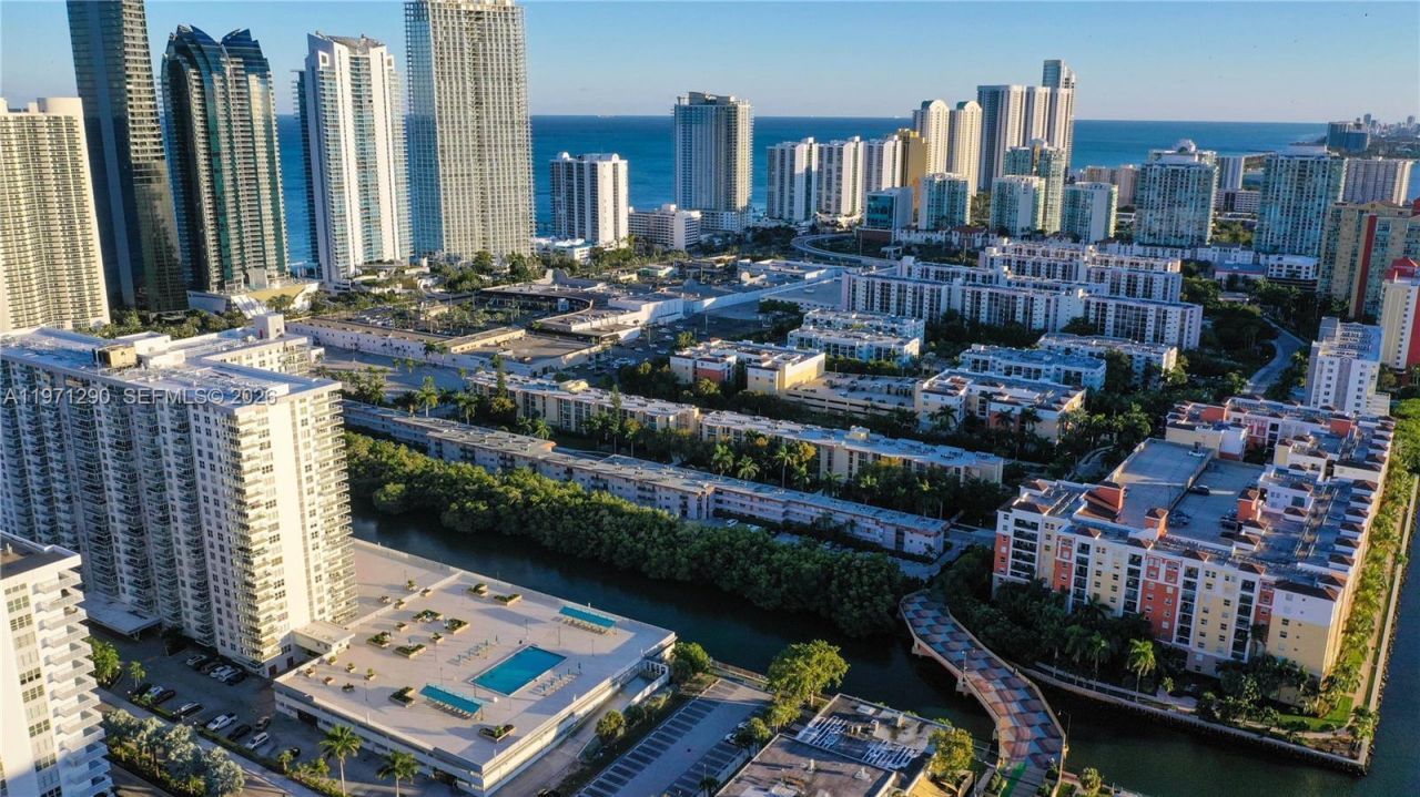 17150 N Bay Rd, Unit 2911, Sunny Isles Beach, FL 33160 Photo
