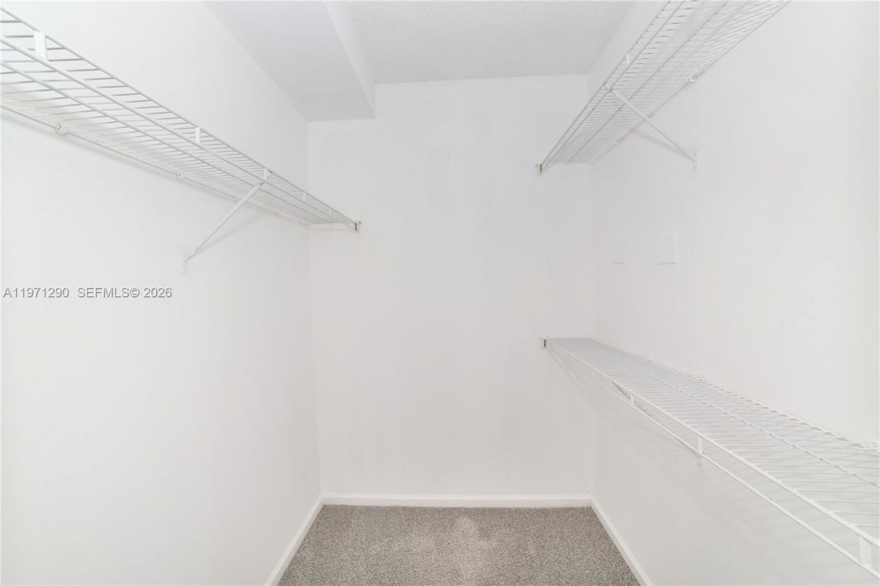 17150 N Bay Rd, Unit 2911, Sunny Isles Beach, FL 33160 Photo