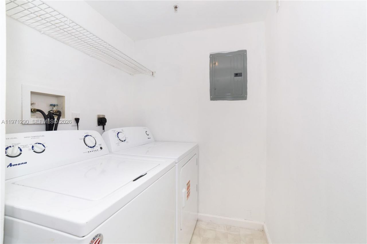 17150 N Bay Rd, Unit 2911, Sunny Isles Beach, FL 33160 Photo
