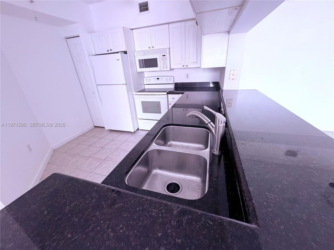 17150 N Bay Rd, Unit 2911, Sunny Isles Beach, FL 33160 Photo