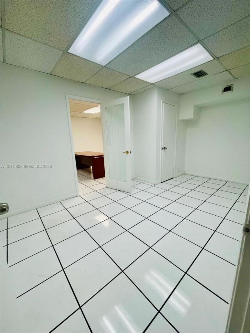 3100 Milam Dairy Rd, Unit 112, Miami, FL 33122 Photo