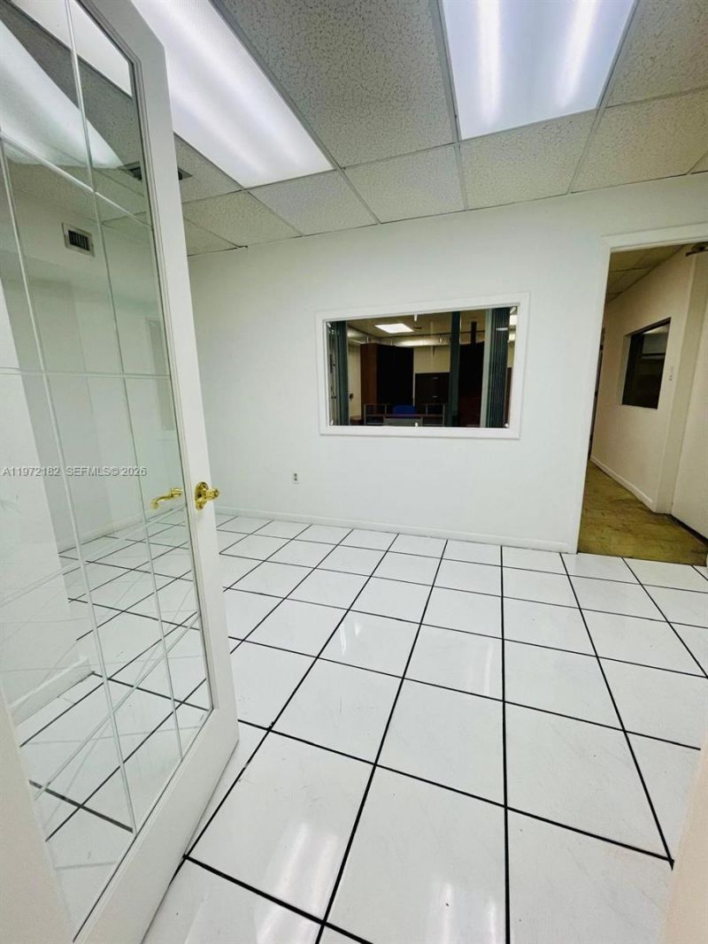 3100 Milam Dairy Rd, Unit 112, Miami, FL 33122 Photo
