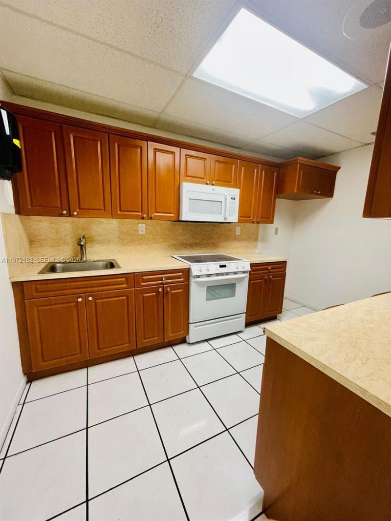 3100 Milam Dairy Rd, Unit 112, Miami, FL 33122 Photo