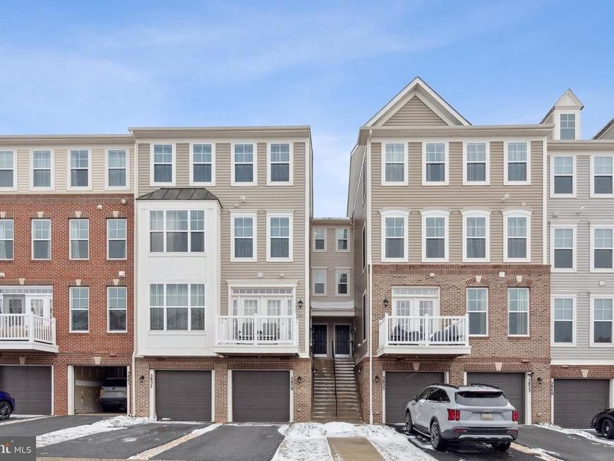 5857 Bella Marie Way, Unit F, Frederick, MD 21703 Main Photo