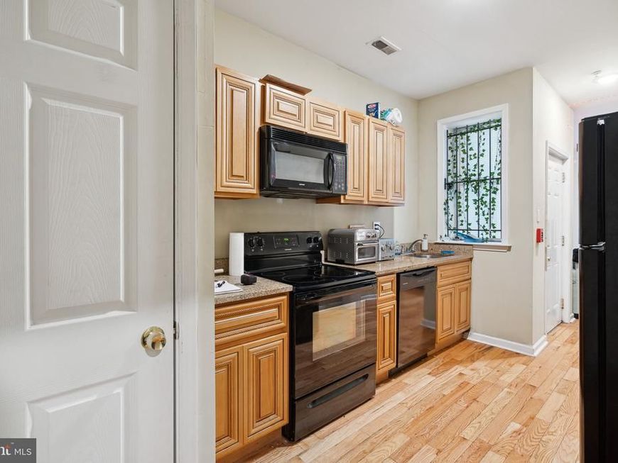 1611 N 17th Street, Unit 2, Philadelphia, PA 19121 Main Photo