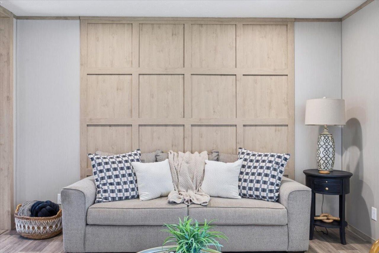 662 Country Pond Lane Photo 15