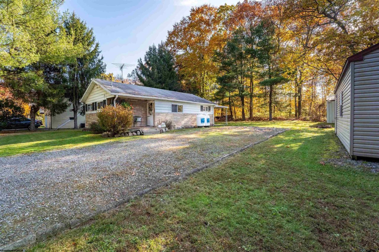 612 Beaumont Drive, Morgantown, WV 26508 Main Photo
