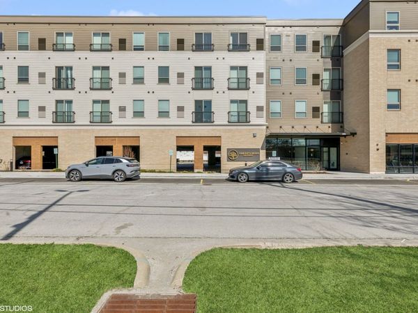 Unit 401, Oak Forest, IL 60452