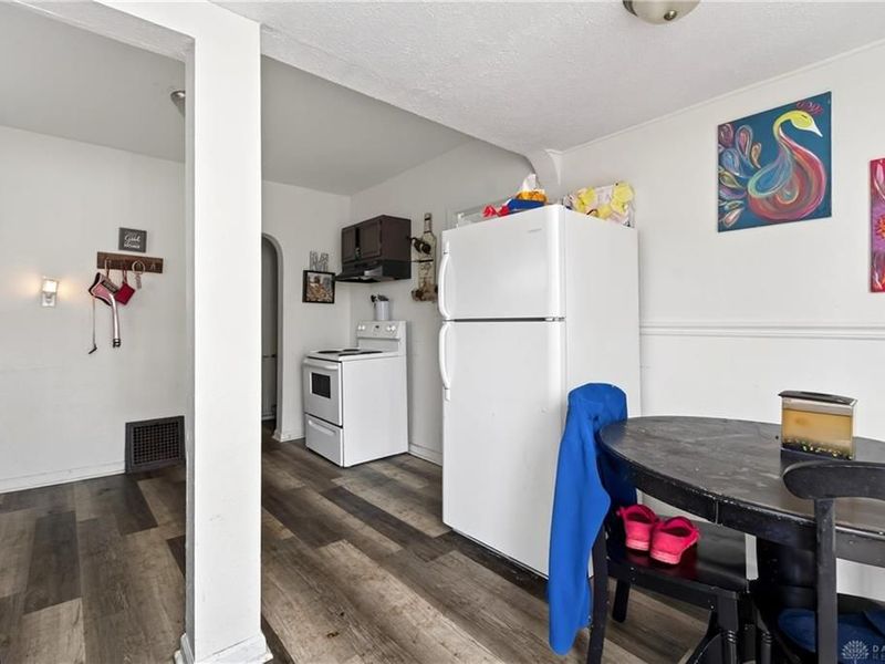 53 E Siebenthaler Avenue, Dayton, OH 45405 Photo 12