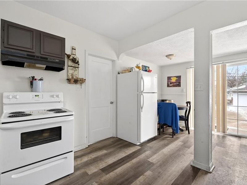 53 E Siebenthaler Avenue, Dayton, OH 45405 Photo 14