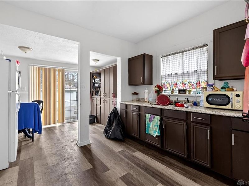 53 E Siebenthaler Avenue, Dayton, OH 45405 Photo 15