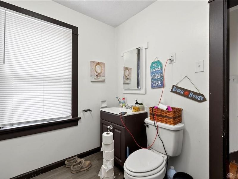 53 E Siebenthaler Avenue, Dayton, OH 45405 Photo 7