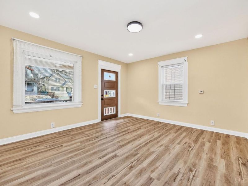 1989 Kinney Avenue, Cincinnati, OH 45207 Photo 11