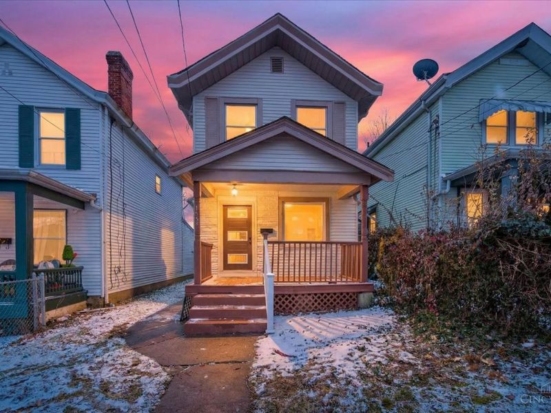 1989 Kinney Avenue, Cincinnati, OH 45207 Photo 2