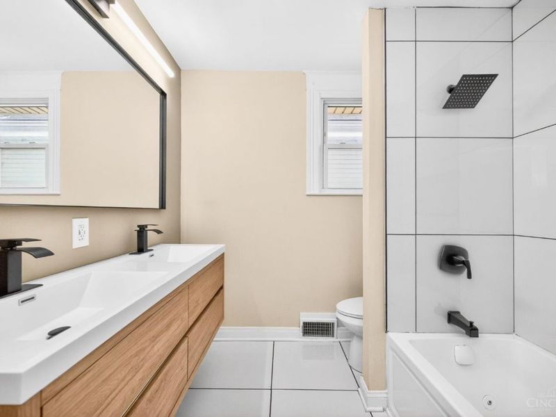 1989 Kinney Avenue, Cincinnati, OH 45207 Photo 25