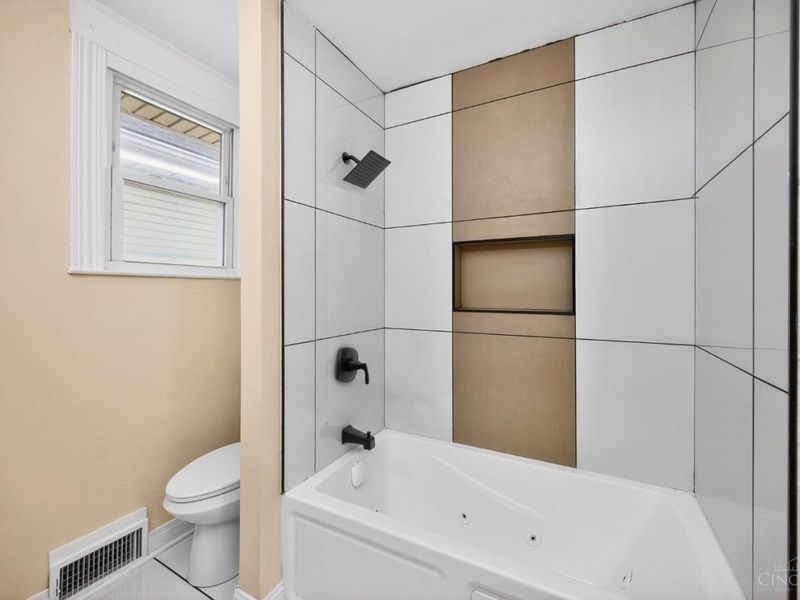 1989 Kinney Avenue, Cincinnati, OH 45207 Photo 35