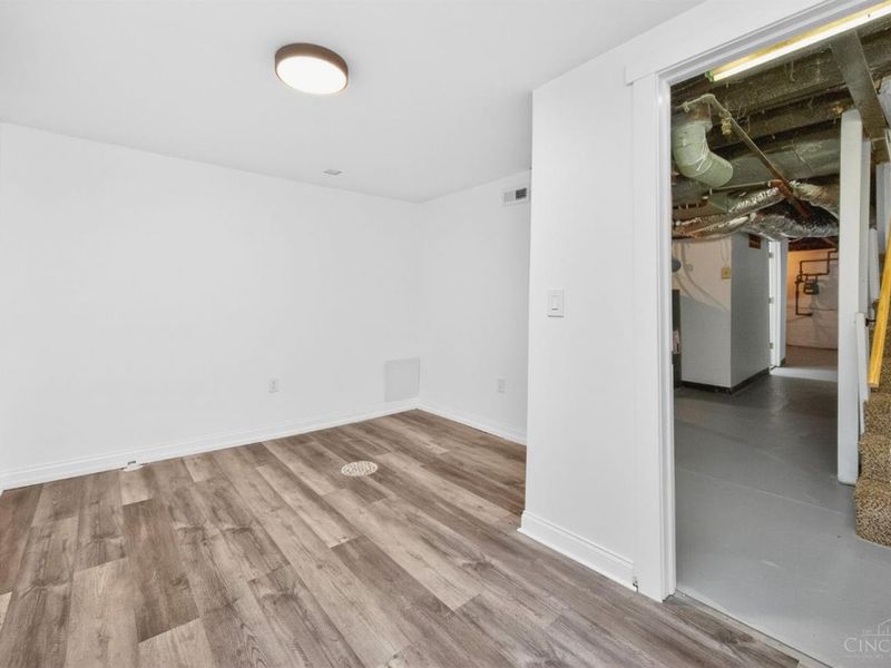 1989 Kinney Avenue, Cincinnati, OH 45207 Photo 36