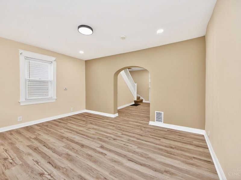 1989 Kinney Avenue, Cincinnati, OH 45207 Photo 9