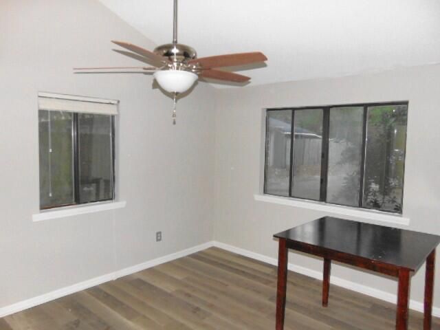 398 Country Club Boulevard Photo 12