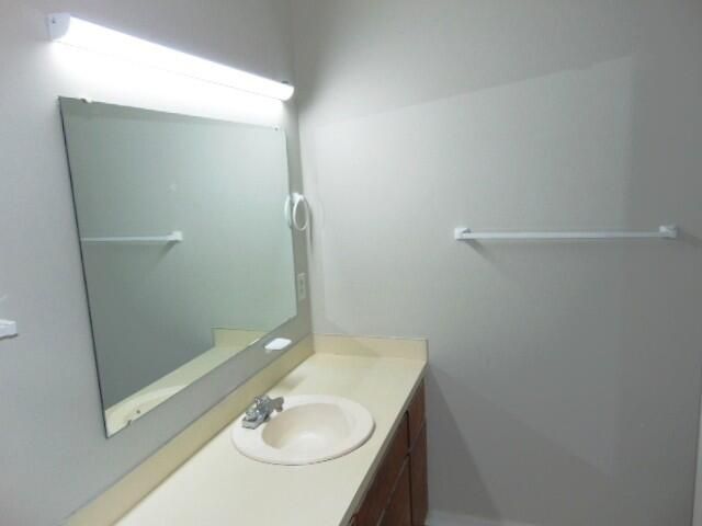 398 Country Club Boulevard Photo 14