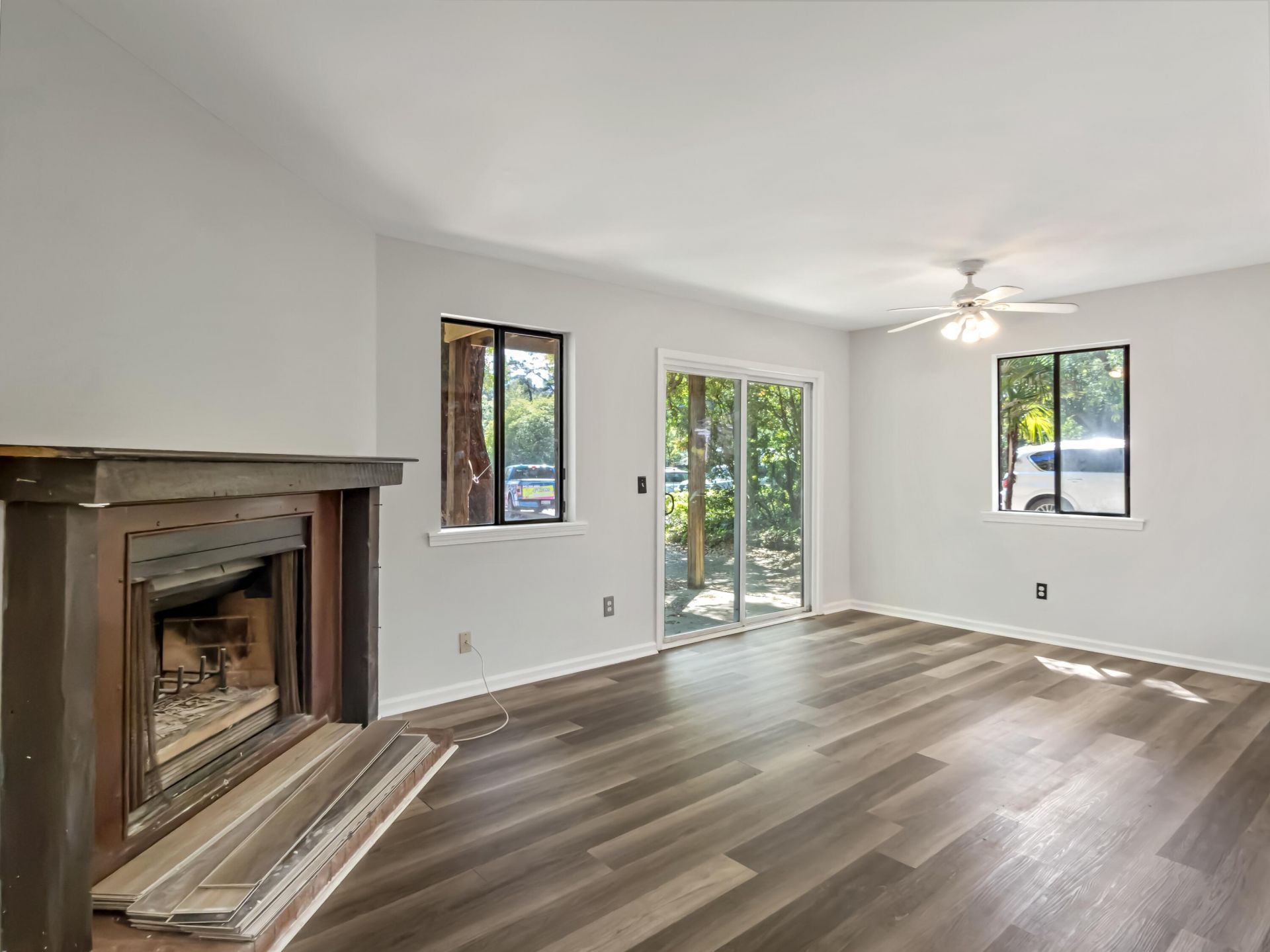 398 Country Club Boulevard Photo 17