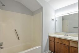 398 Country Club Boulevard photo 4