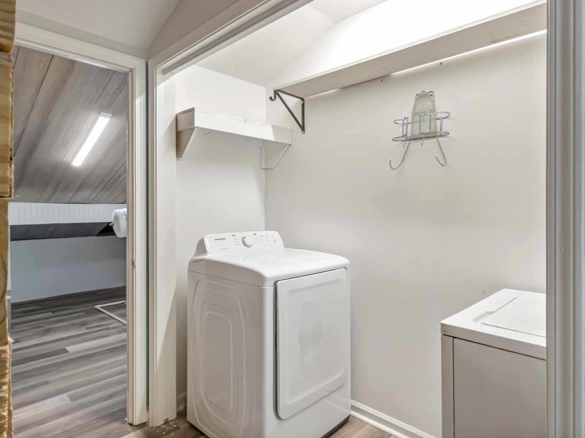 398 Country Club Boulevard Photo 7