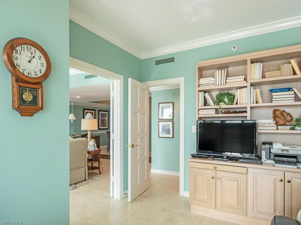 3971 Gulf Shore Blvd. N. , Unit 505, Naples, FL 34103 Photo