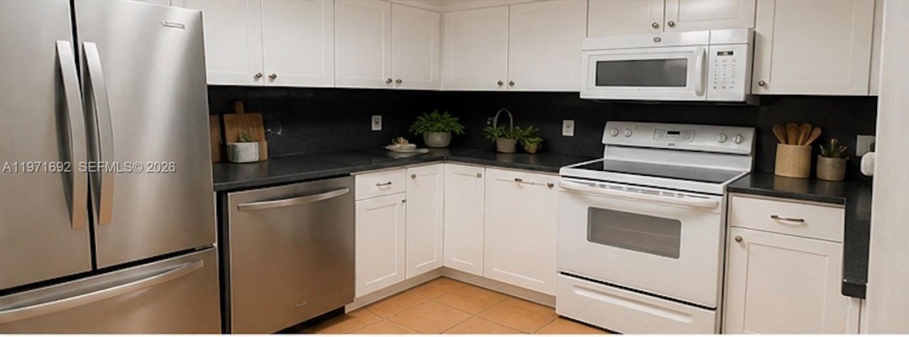 9001 SW 94, Unit 113, Miami, FL 33176 Photo