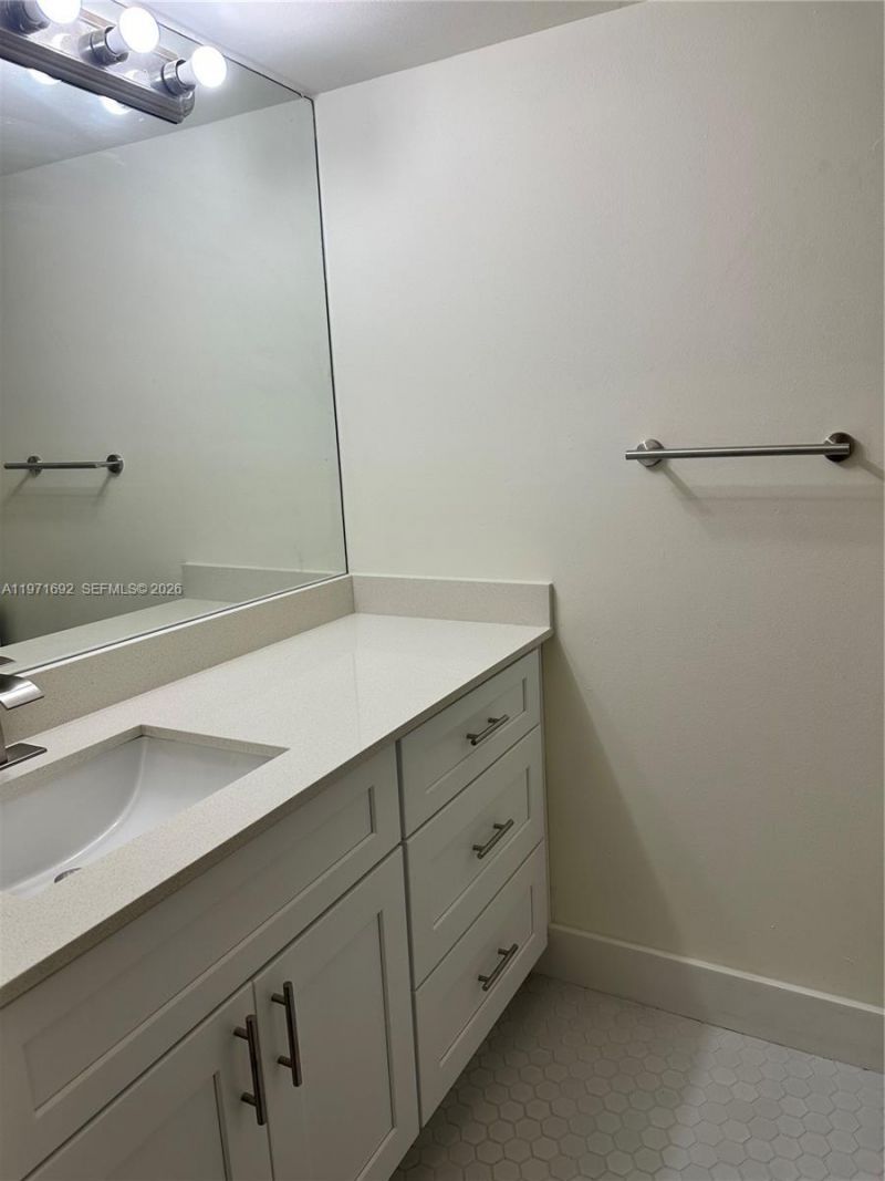 9001 SW 94 , Unit 113, Miami, FL 33176 Photo