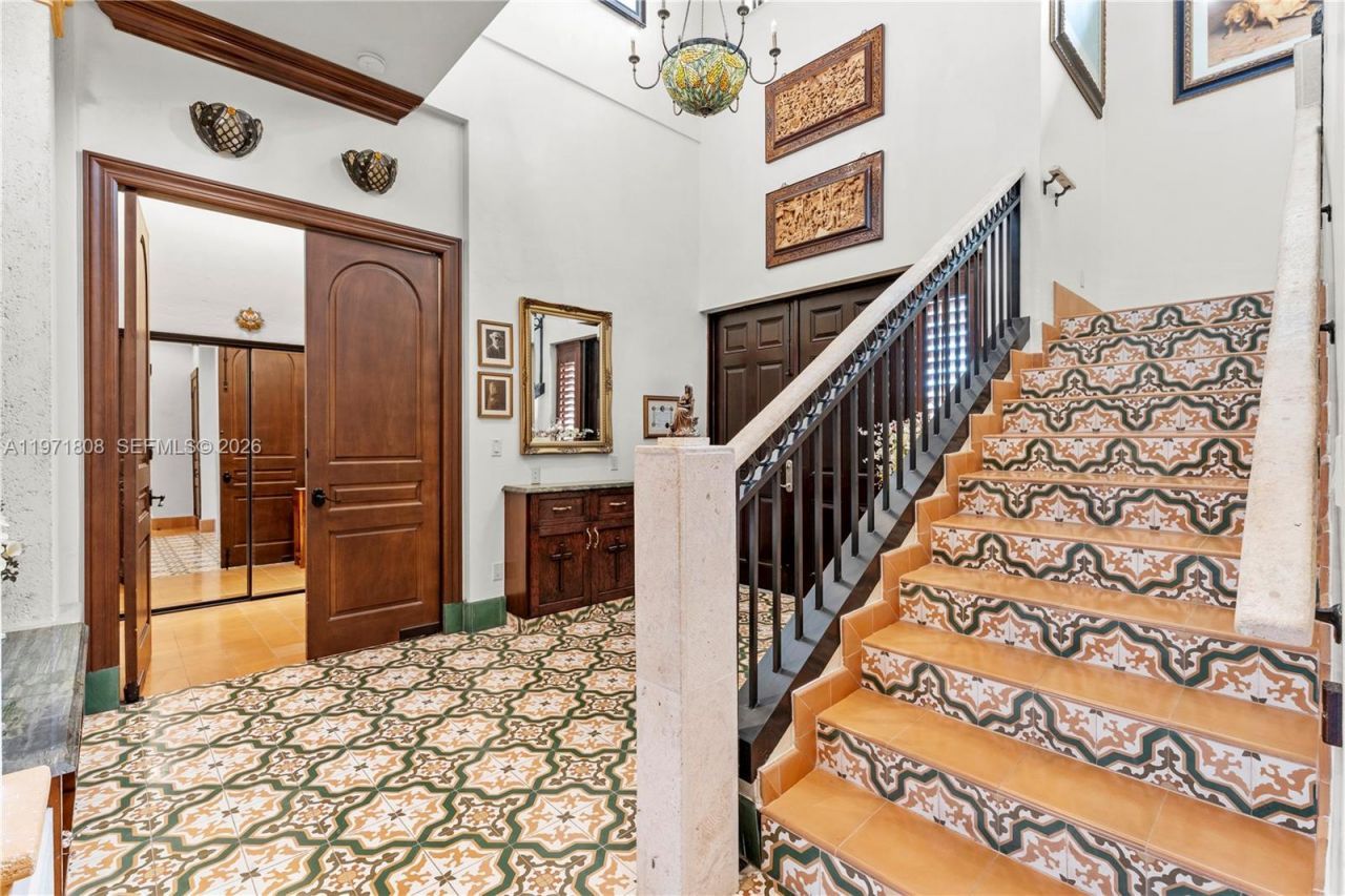 4251 SW 11th St, Miami, FL 33134 Photo