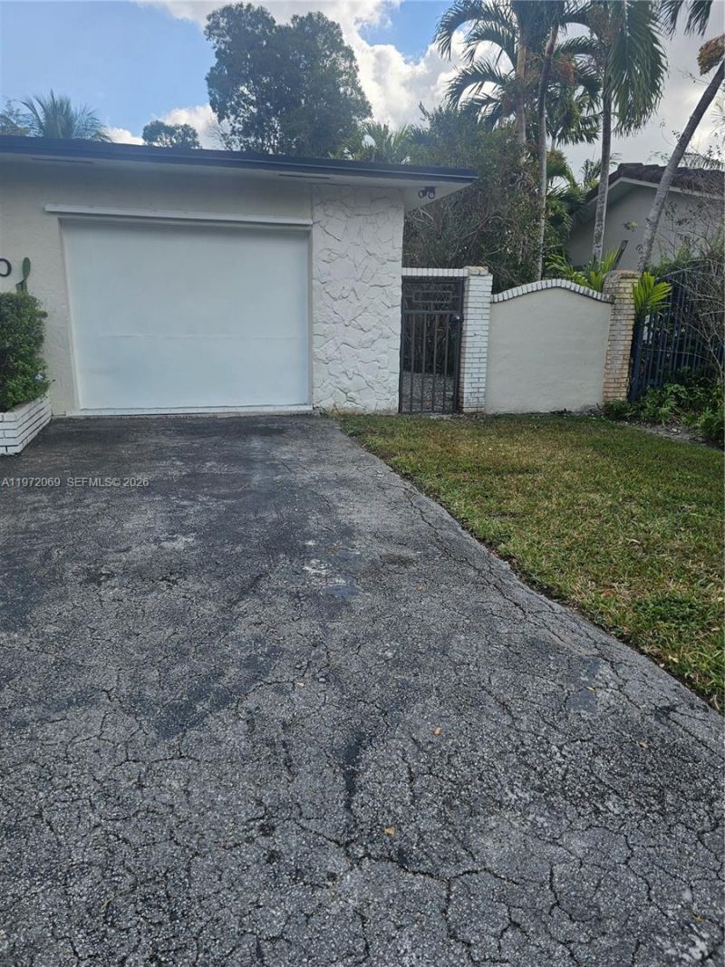 6901 SW 95th Ave , Miami, FL 33173 Photo