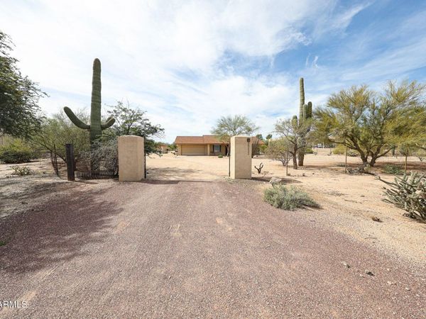 29232 N 60TH Street, Cave Creek, AZ 85331