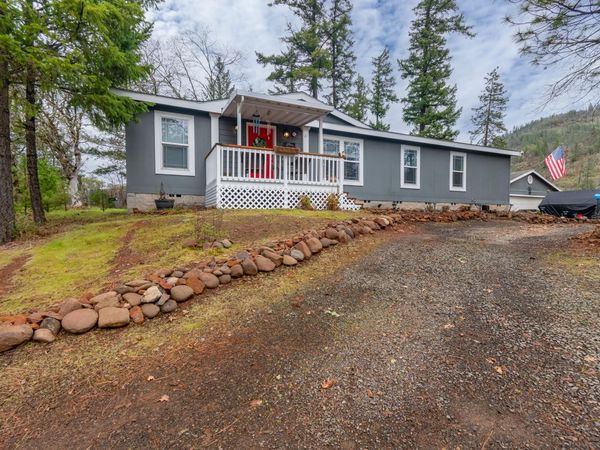 71 Cora Drive, Shady Cove, OR 97539