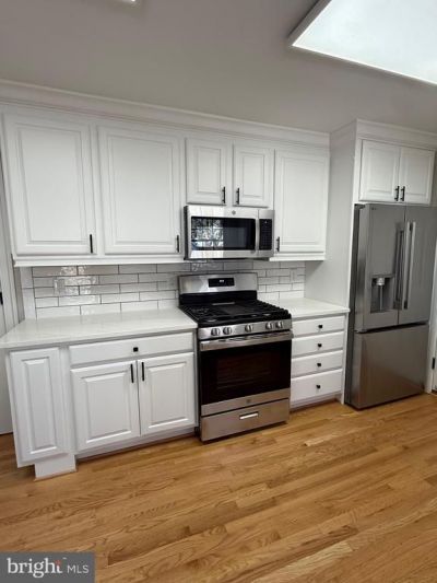 9438 WALLINGFORD DRIVE, BURKE, VA 22015