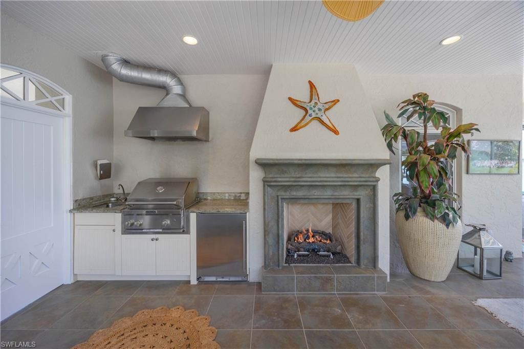 528 Lighthouse Way , Sanibel, FL 33957 Photo