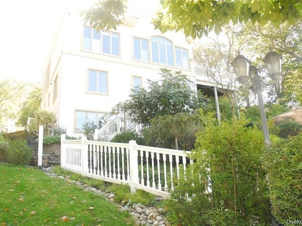 80 Harbor Beach Road, Miller Place, NY 11764