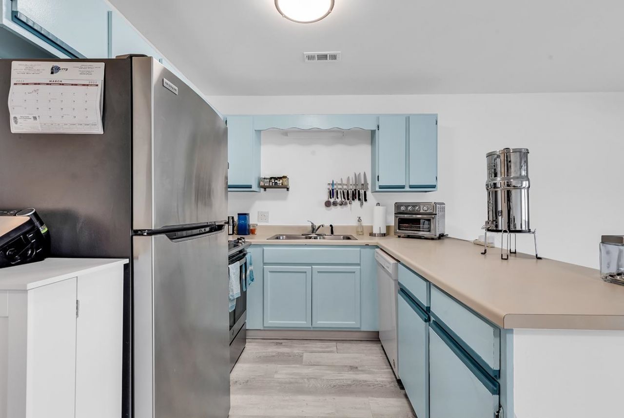 500 Fairway Village Dr.  Photo 13